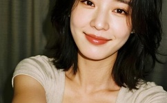 小SAO货撅起屁股扒开动态图